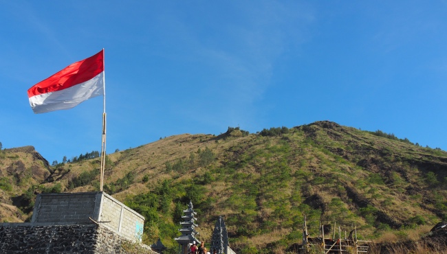 The Indonesian flag waves proudly at Mt. Batur, a popular area for sunrise hikes.